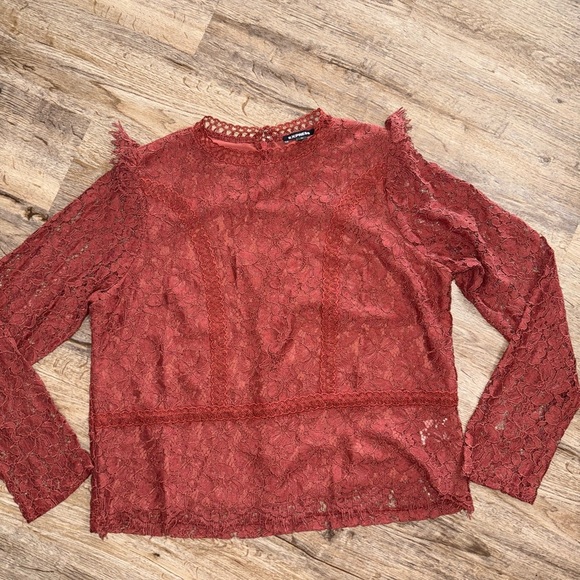 EXPRESS • Lace Long Sleeve - Picture 6 of 12